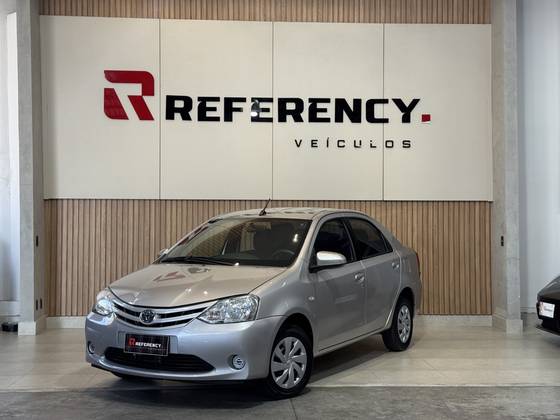 TOYOTA ETIOS 1.5 XLS 16V FLEX 4P AUTOMÁTICO TOYOTA ETIOS 1.5 XLS 16V FLEX 4P AUTOMÁTICO